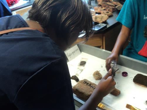 Rock Painting with Birnessite at our STEAM Club 